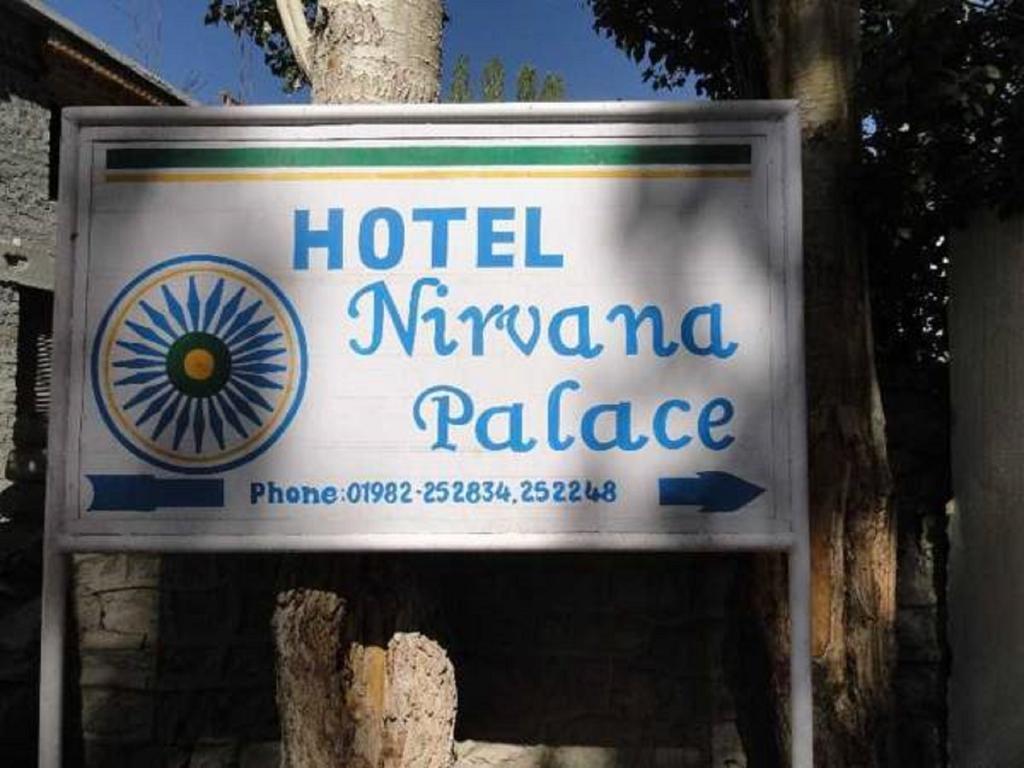 Hotel Nirvana Palace Leh Ngoại thất bức ảnh